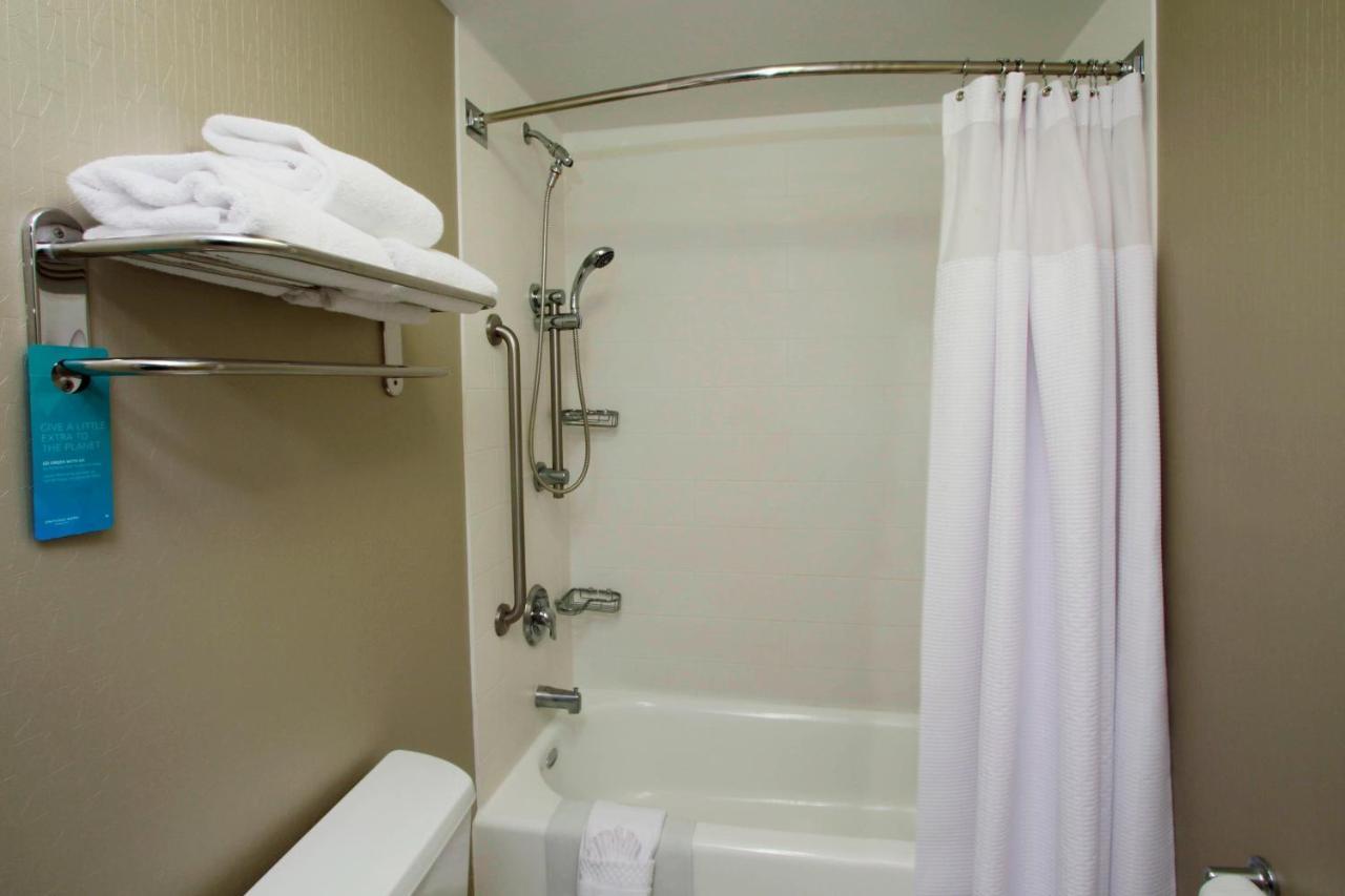 Springhill Suites By Marriott Madera Extérieur photo