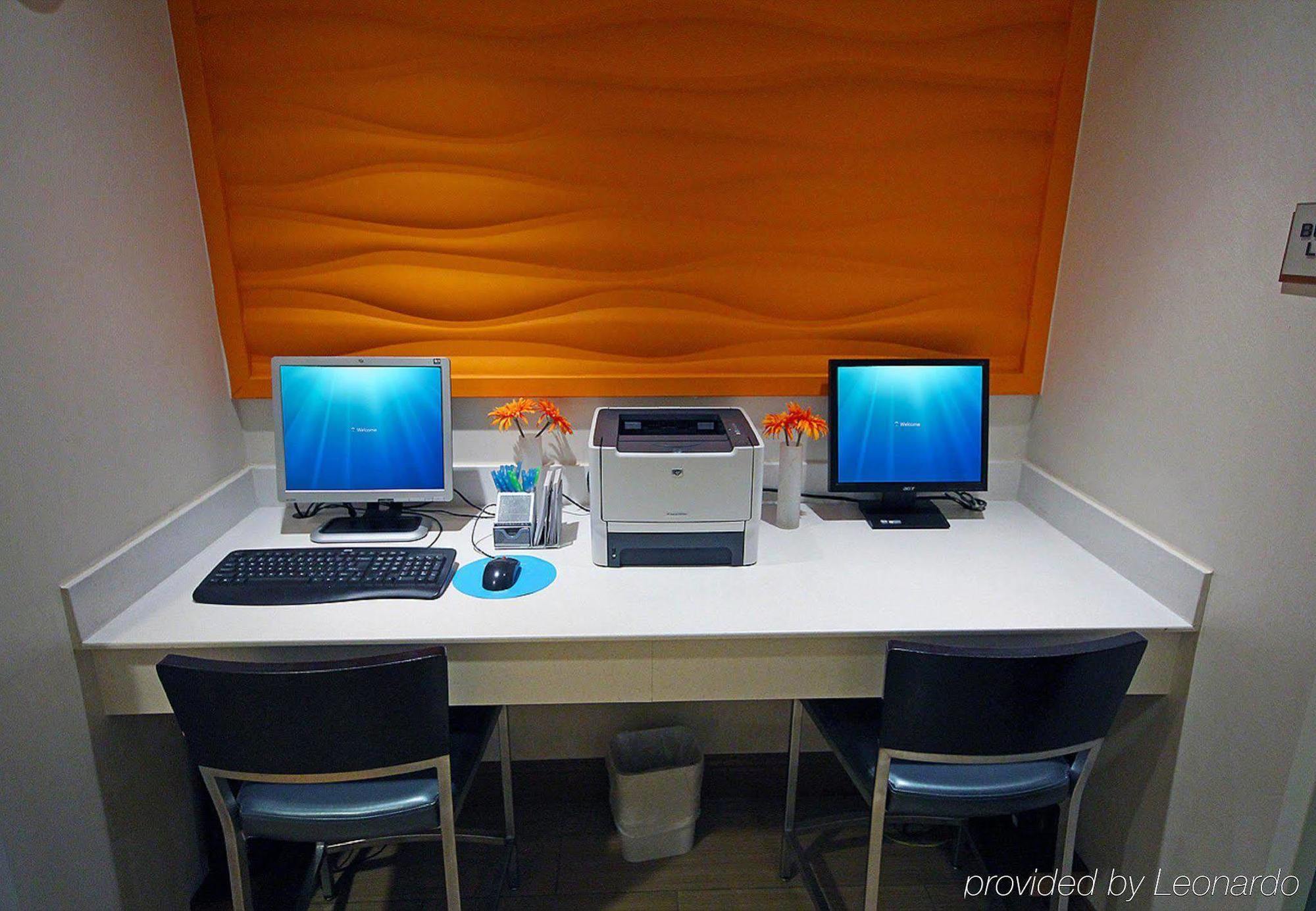 Springhill Suites By Marriott Madera Extérieur photo