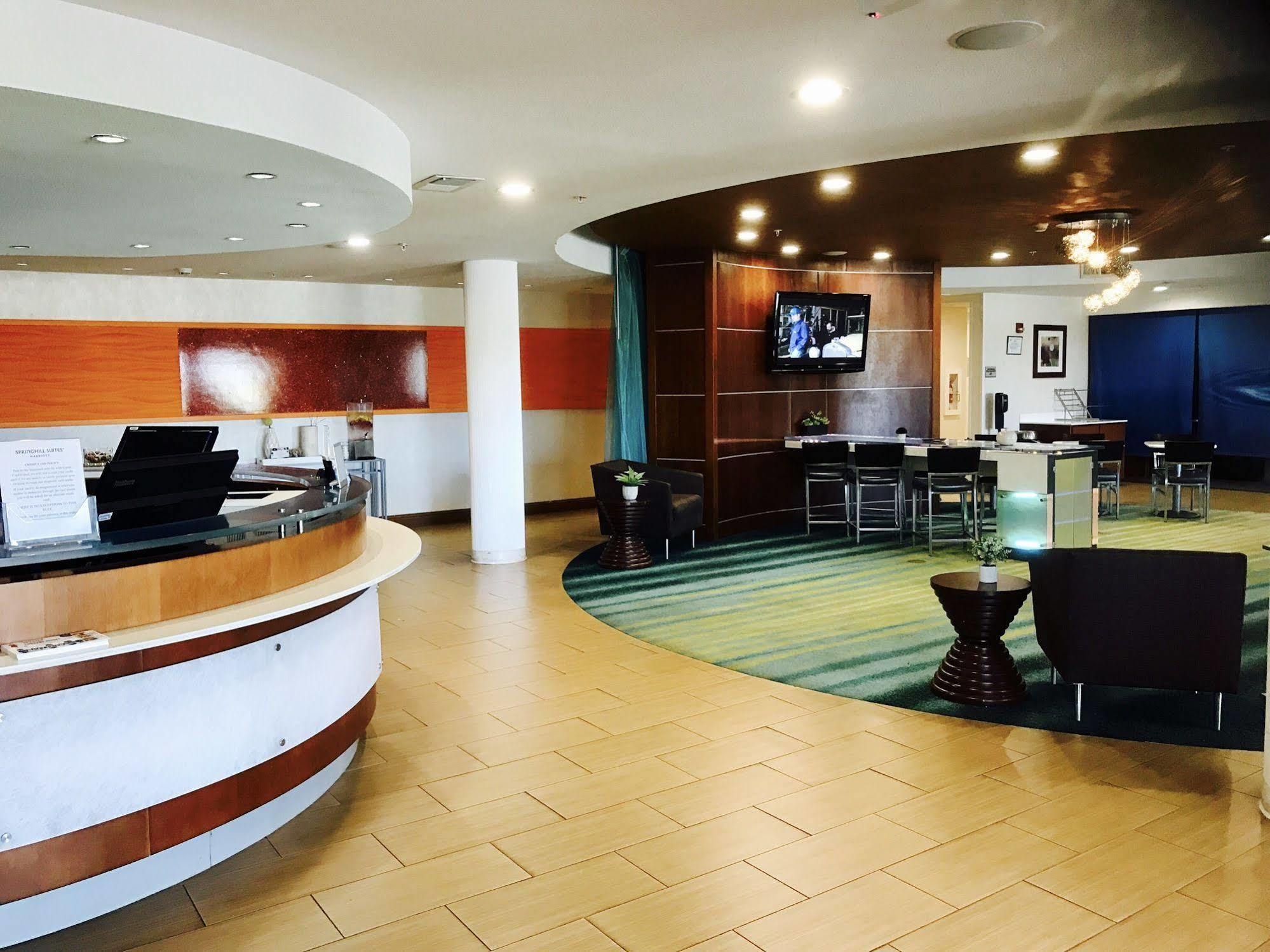 Springhill Suites By Marriott Madera Extérieur photo